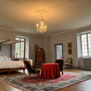 Chambre 1 75m2 salle de bain attenante